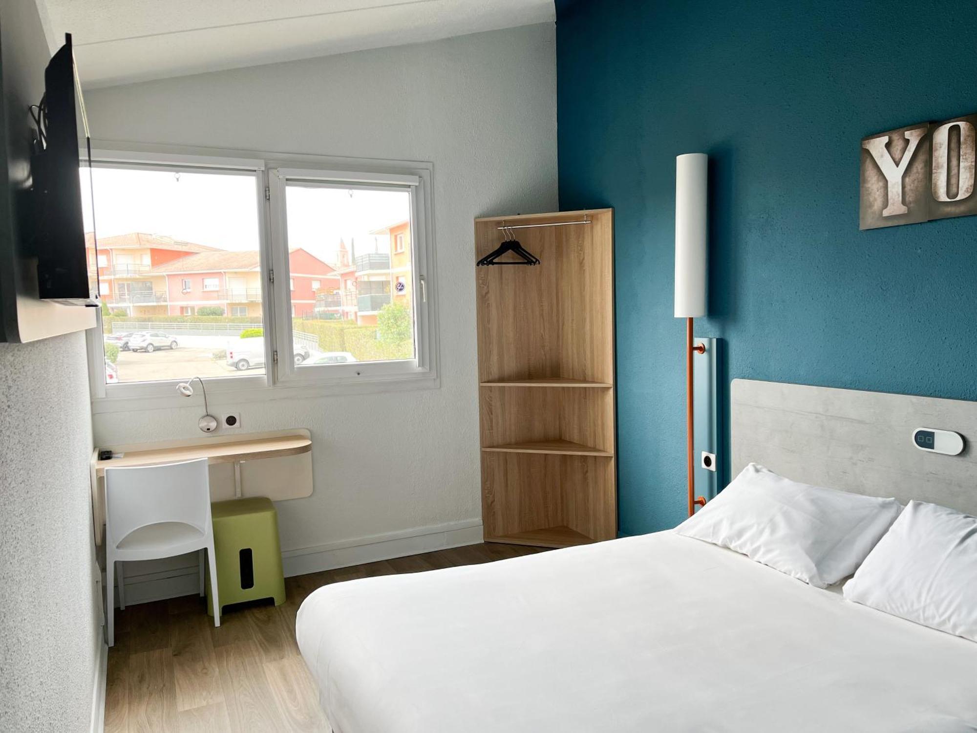 Ibis Budget Saint Christol Les Ales Bagian luar foto