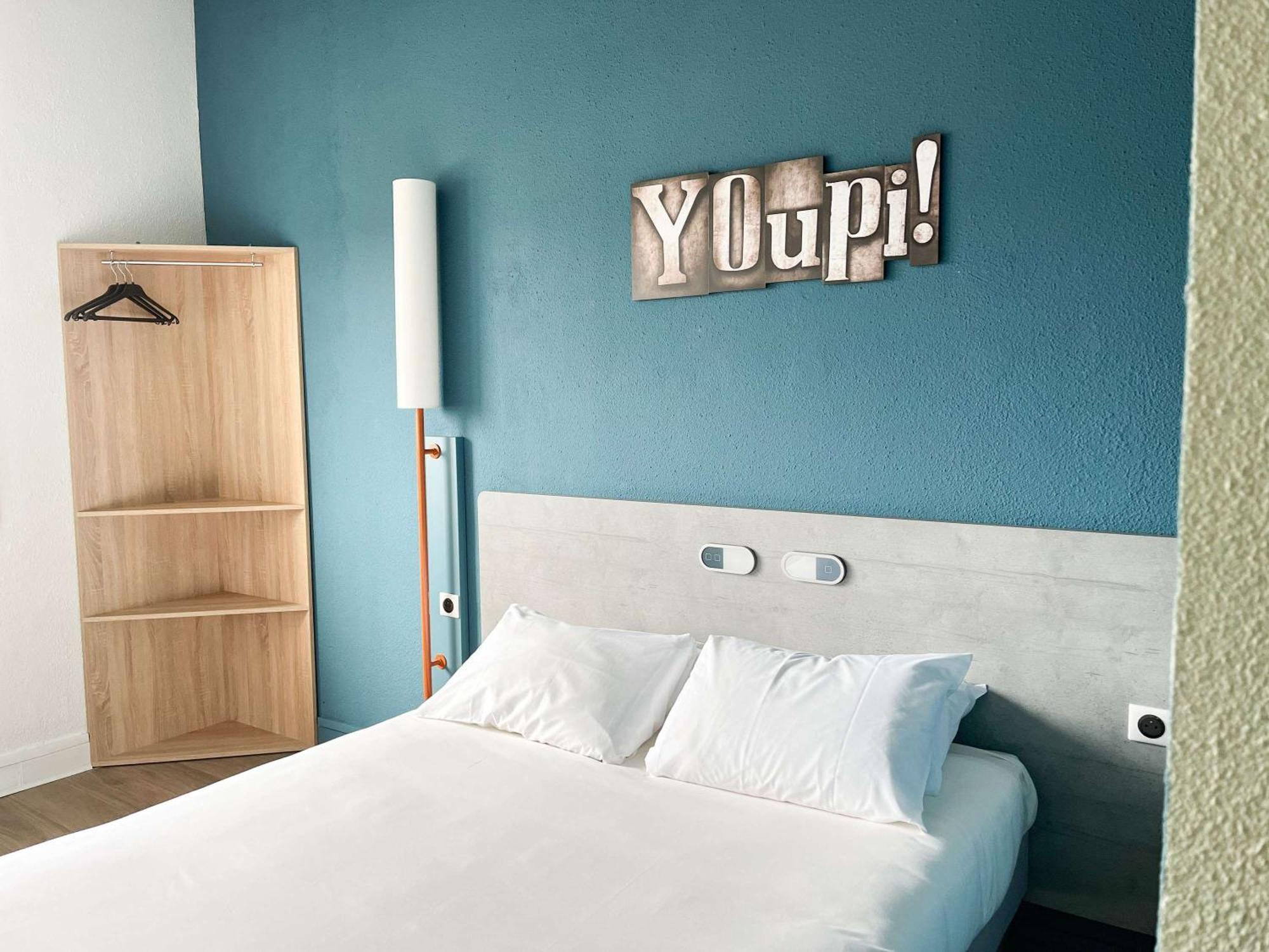 Ibis Budget Saint Christol Les Ales Bagian luar foto