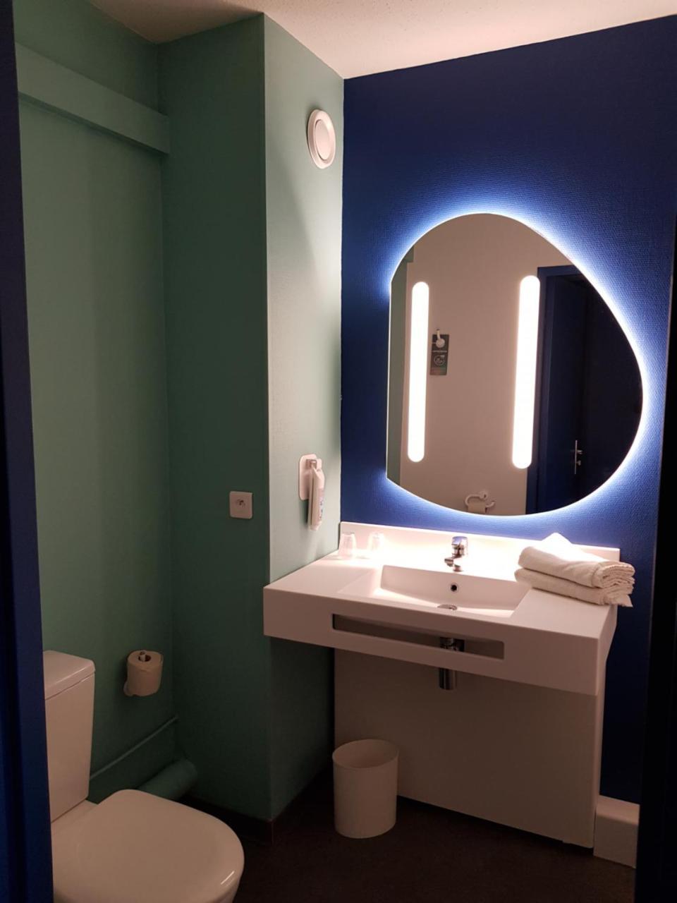 Ibis Budget Saint Christol Les Ales Bagian luar foto